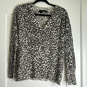 360 Cashmere Leopard Sweater XS
